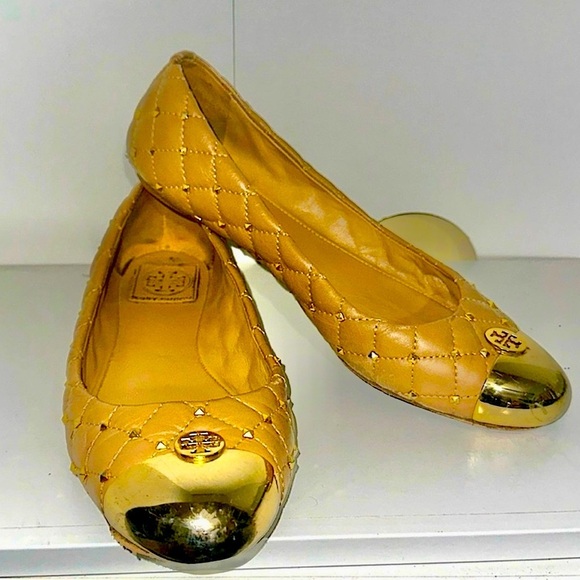 Tory Burch Shoes - studded✨Tory Burch flats quilted leather cap toe flats gold and nude flats